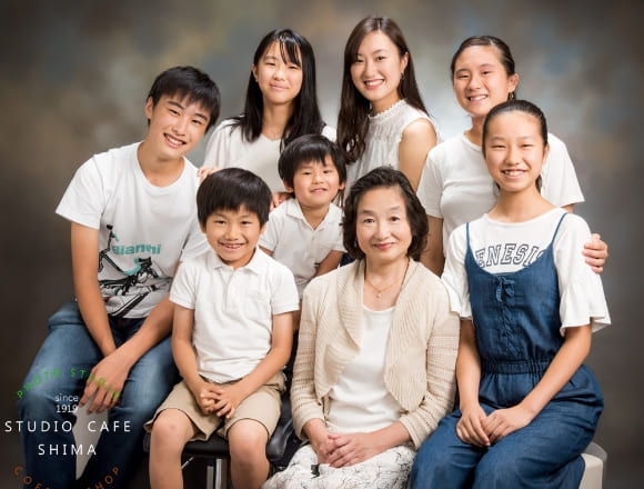スタジオカフェシマで撮影した孫たちとの写真