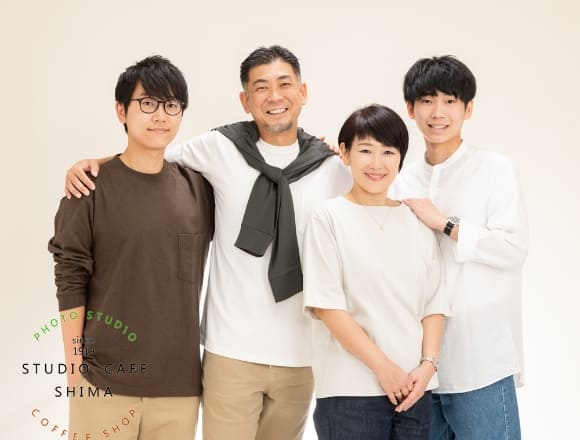 スタジオカフェシマで撮影した家族写真